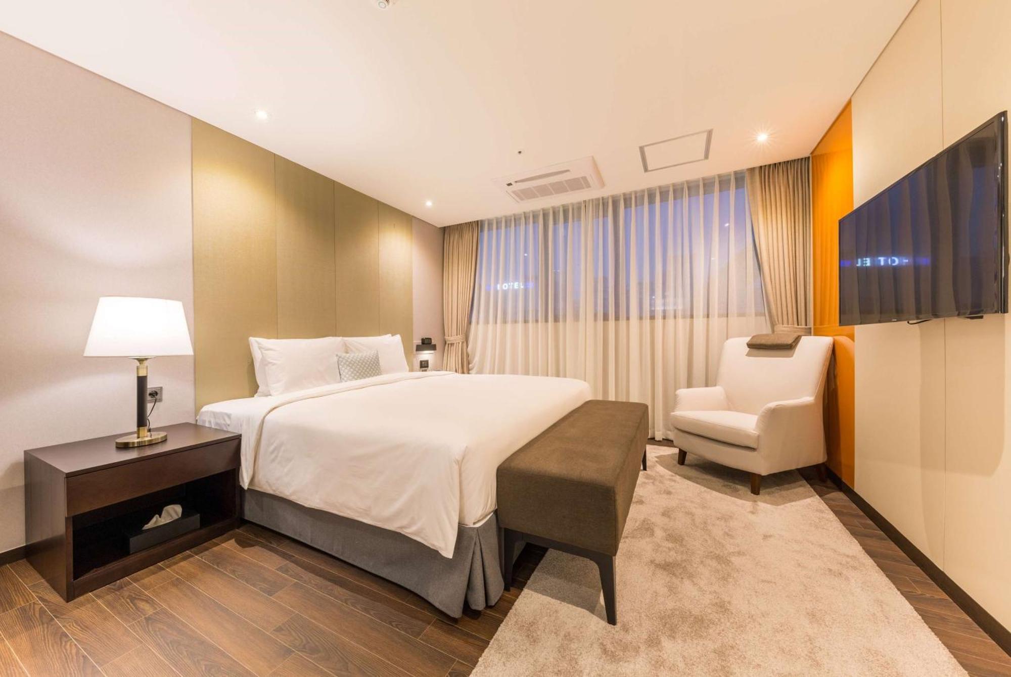 Howard Johnson By Wyndham Incheon Airport Dış mekan fotoğraf