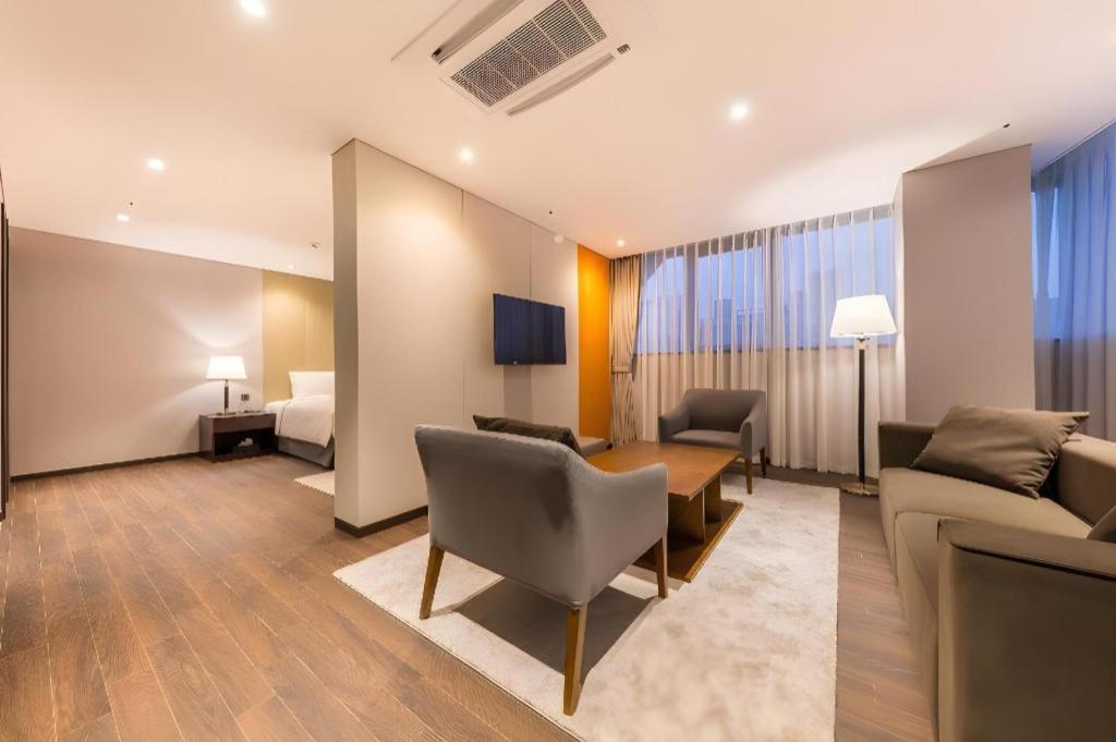 Howard Johnson By Wyndham Incheon Airport Dış mekan fotoğraf
