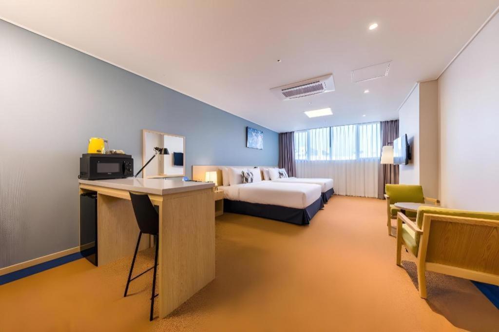 Howard Johnson By Wyndham Incheon Airport Dış mekan fotoğraf